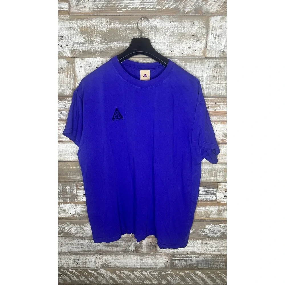 ACG Nike Men's Purple Tshirt XXL‎